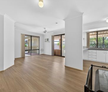 Modern Comfort and Space Opposite the Park. - Photo 5