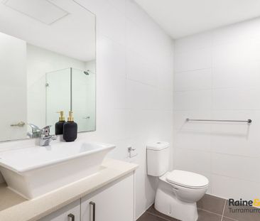 Stunning, Light-Filled Second-Floor Apartment in Prime Turramurra - Photo 4