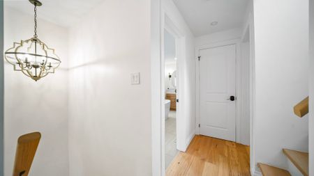 For Lease - 708 Wilson Street, Hamilton, Ontario - Photo 5