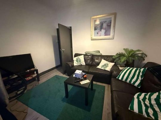 Eighth Avenue, Newcastle Upon Tyne, NE6 - Photo 1