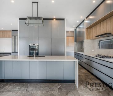 Sophisticated Family home! - Photo 5