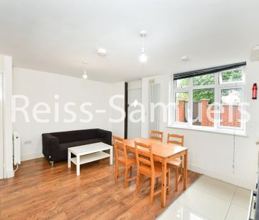 4 bedroom terraced house to rent - Photo 1