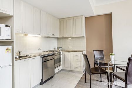 HARBOUR BRIDGE VIEWS | Furnished - Photo 4