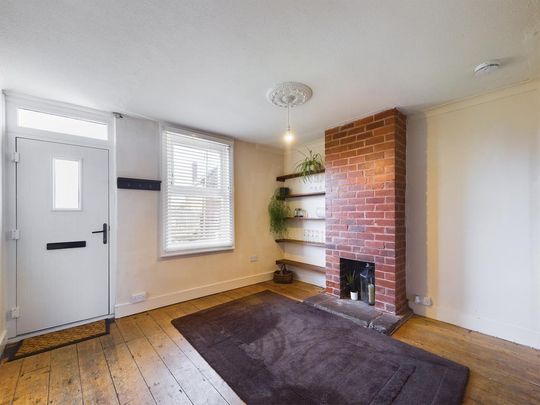 2 bedroom terraced house to rent - Photo 1