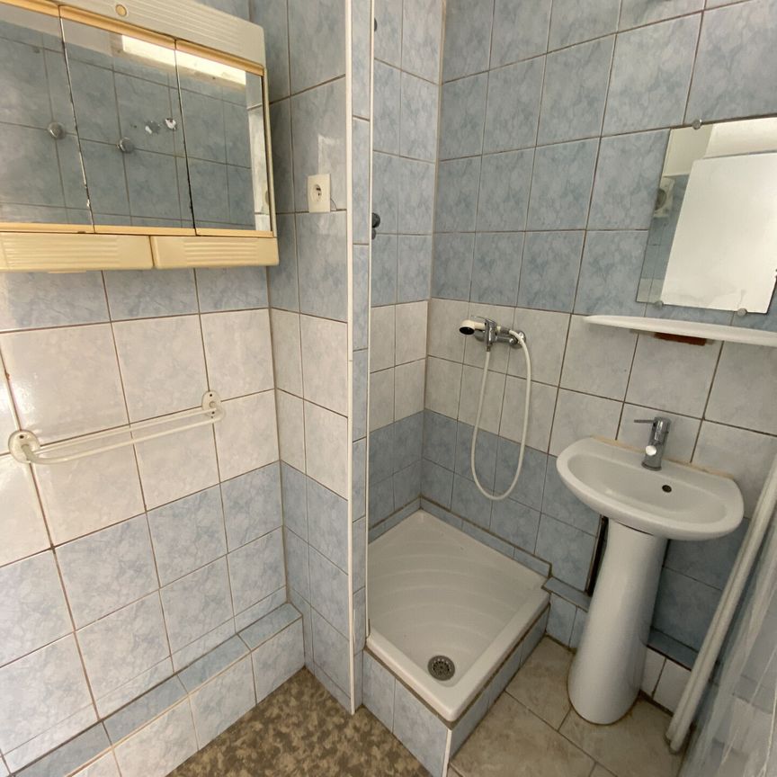 Appartement 2 pièces 23m2 MARSEILLE 15EME 595 euros - Photo 1