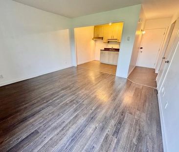 SUPERBE 3 1/2 RÉNOVÉ TOUT BÉTON - À VOIR! - Photo 3