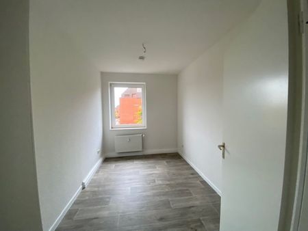 1 MONAT MIETFREI! Schicke 2,5-Zimmer-Wohnung mit Balkon und grünem Innenhof - Otto Stöben GmbH - Photo 3