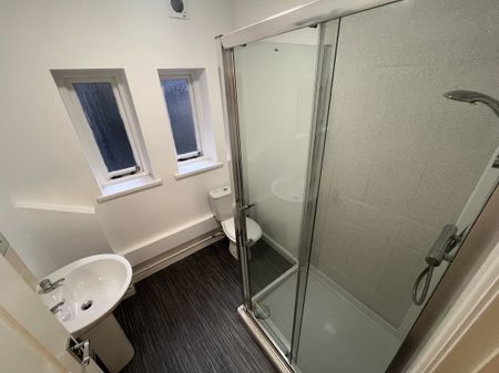 1 George Street, Pontnewynydd, PONTYPOOL - Photo 2