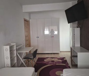 Apartament cu 2 camere si 3 balcoane Tudor Vladimirescu 450EUR - Fotografie 3