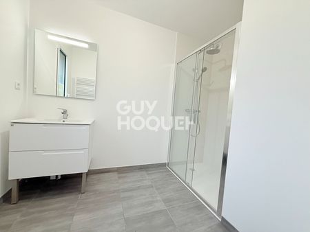 Location Appartement 5 pièces 104m² - Photo 3