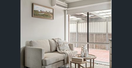 Stylish, Spacious & Perfectly Located - Photo 2