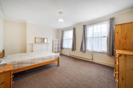 6 bedroom house to rent - Photo 3