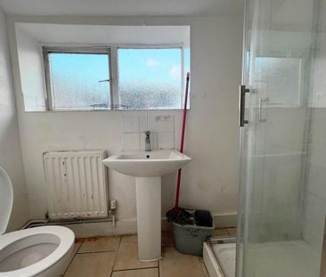 2 bedroom maisonette to rent - Photo 3