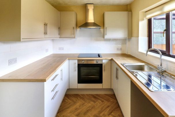 Windsor Road, Windsor, WN4 - Photo 1