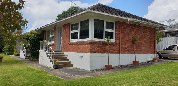 Milford sunny two bedroom unit - Photo 1