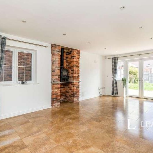 Driftwood Drive, Fareham, PO14 - Photo 1