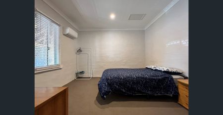 FULLY FURNISHED COTTAGE - Photo 4