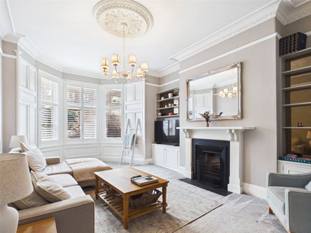 Strathearn Road - Photo 2