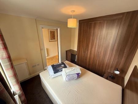 1 bedroom flat to rent - Photo 5