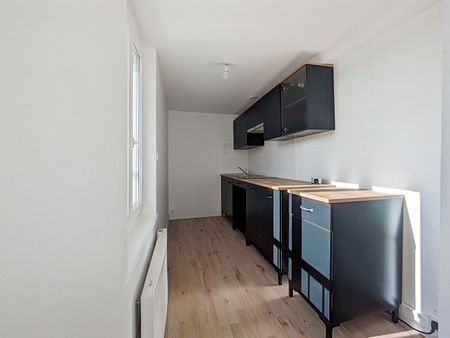 Location Appartement 2 pièces 47m² COMBOURG 35270 - Photo 5