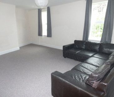 Walnut Tree Lane, Nottingham, NG13 - Photo 2