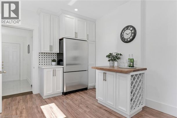 164 WILSON Street, Hamilton, Ontario, L8R1E2 - Photo 1