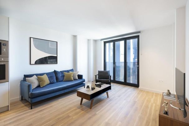 3 bedroom apartment to rent - Photo 1