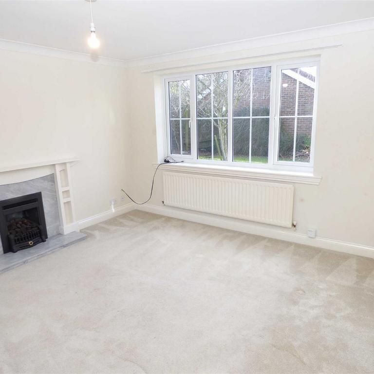 4 bedroom detached house to rent - Photo 1