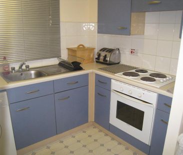 1 bedroom flat to rent - Photo 5