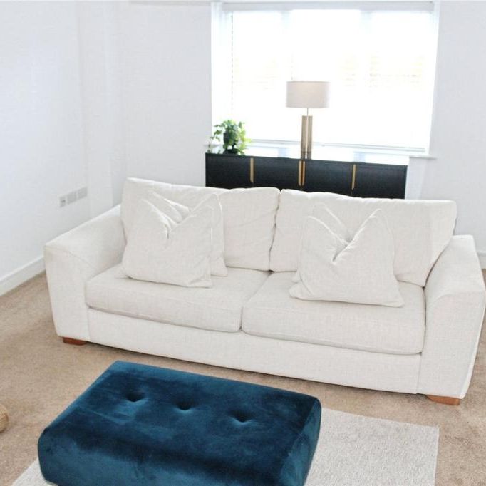 3 bedroom semi-detached house to rent - Photo 1