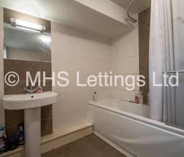 Flat 1, 18 Regent Park Avenue, Leeds, LS6 2AU - Photo 1