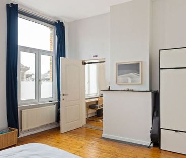 Appartement te huur in Antwerpen voor € 875 met 1 slaapkamer - Photo 4