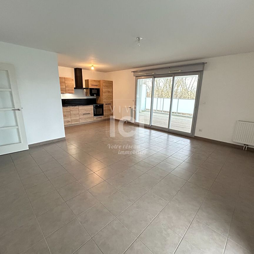 A Louer Appartement 3 Pièces De 65 M² Avec Grande Terrasse De 48 M² + Deux Places De Stationnements Privative -sainte Luce Sur Loire - Photo 1