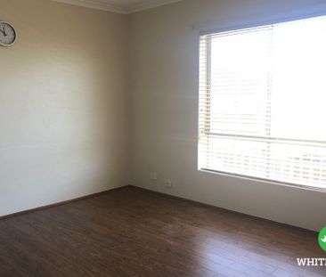 20/9 Macquoid Street, Queanbeyan - Photo 1