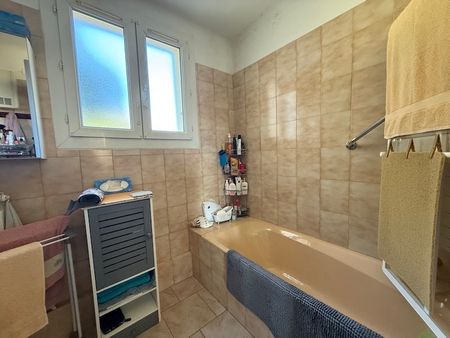 Location Appartement 2 pièces 47m² - Photo 5