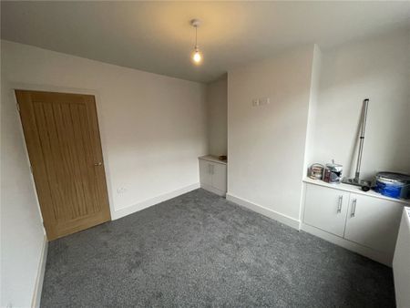 Bowbridge Road, Newark, Nottinghamshire, NG24 - Photo 2