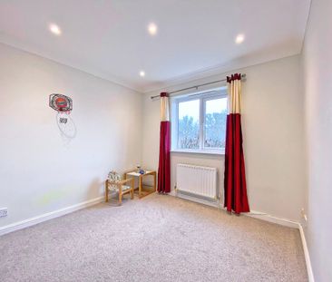 Ellen Drive, Fleet, Hampshire, GU51 - Photo 2