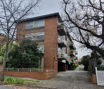 7/43 Derby Street, Kew VIC 3101 - Photo 4