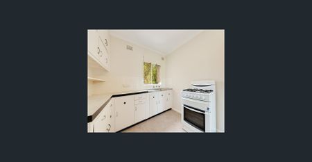 PICTURESQUE VIEWS OVER MOSMAN BAY - Photo 2