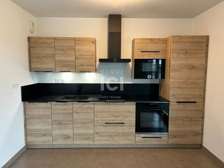 A Louer Appartement 3 Pièces De 65 M² Avec Grande Terrasse De 48 M² + Deux Places De Stationnements Privative -sainte Luce Sur Loire - Photo 2