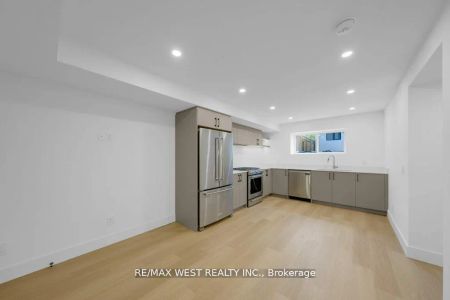 502 Atlas Avenue #A - Photo 5