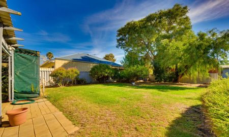 34 Churchill Avenue, Dudley Park WA 6210 - House For Rent | Domain - Photo 3
