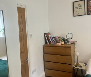 Room in a Shared Flat, The Avenue, NW6 - Photo 4