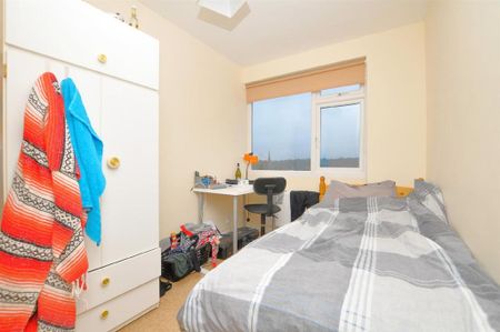 4 bedroom house to rent - Photo 4