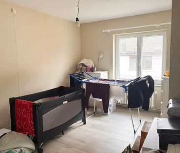 Ruim appartement, twee slaapkamers en tuin - Photo 6