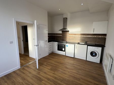 1 bedroom apartment to rent - Photo 2