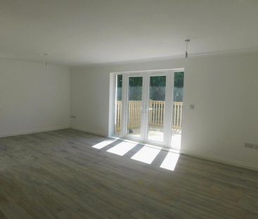 3 bedroom bungalow to rent - Photo 3