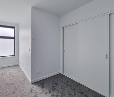 Near New Townhouse - Photo 2