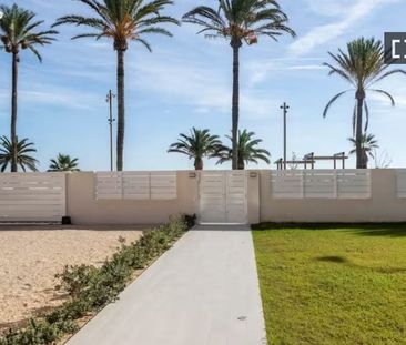 2 room luxury Flat for rent in Alicante, Valencia - Photo 4