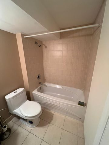 For Lease - 532 B Lightfoot Place, Pickering, Ontario - Photo 2